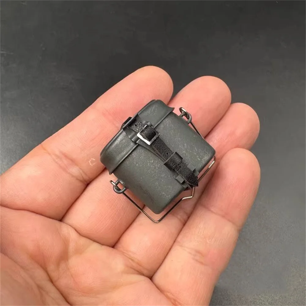 DID D11014 Soldier Doll Action Mini Toys Model Luggage Backpack Bags Metal Lunch Box Akcesoria do 12-calowej figurki akcji DIY 1/6