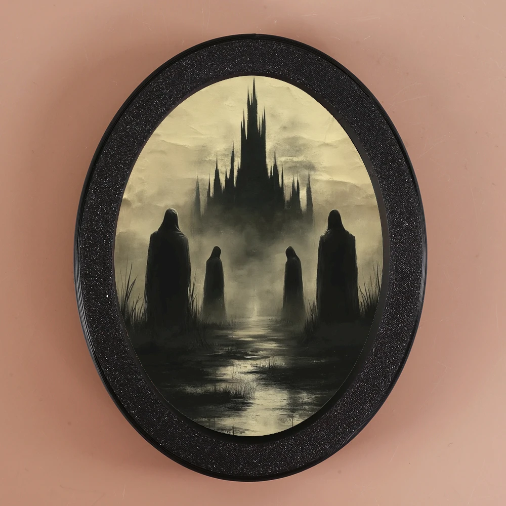 

Цельное овальное декоративное украшение в темном стиле, с элементами фигурок с капюшоном и древним замком, костюмы в готическом стиле - космический стиль