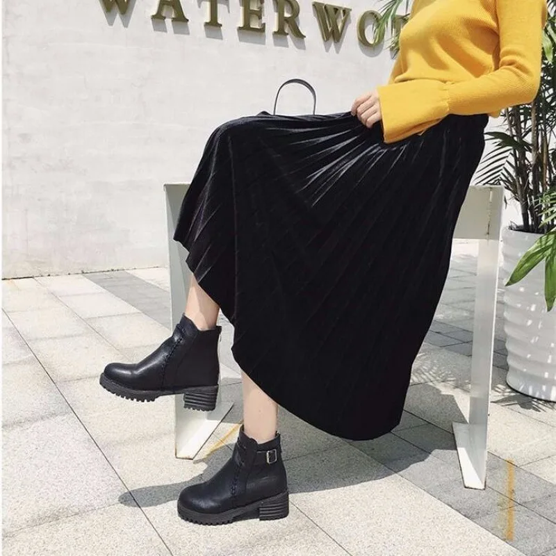 Women High Waist Velvet Pleated Skirt Women's Student Style Mid-Length Slimming Long Skirt Spring Autumn  Female Outwear