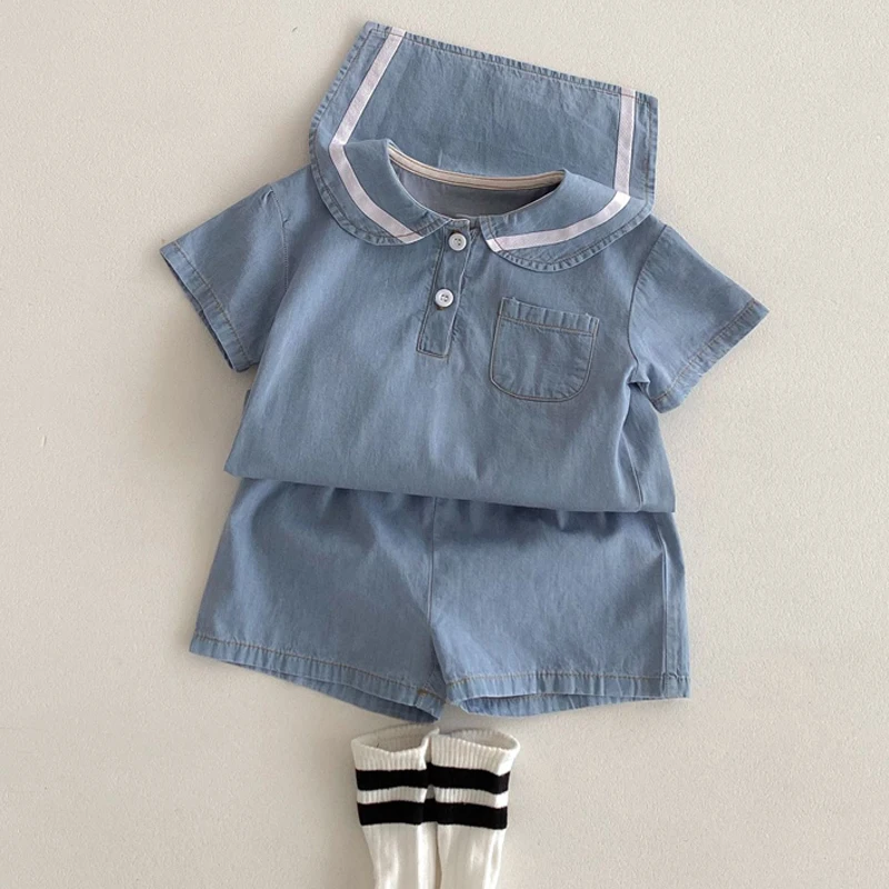 Korean version of the new summer girl naval neckline short-sleeved top+shorts of shorts 0-5 year old fashion children denim suit