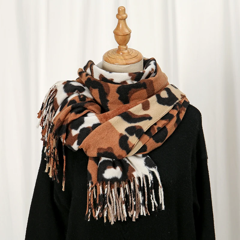 New Leopard Patchwork Cashmere Scarf Shawl Wrap Women Tassel Pashmina Winter Warm Blanket Shawl Thick Stoles Tippet 2024 Scarf