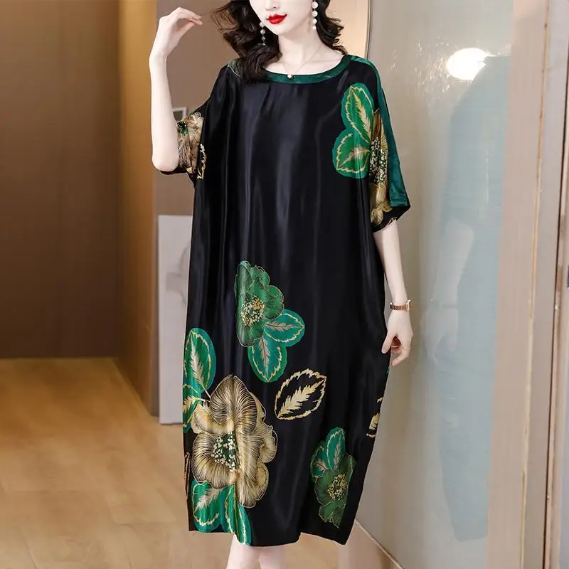 فستان صيفي جديد مع مزاجه أنيق الراقية المرأة الخفيفة الفاخرة في منتصف العمر الأم الفاخرة تنورة الحرير الجليد