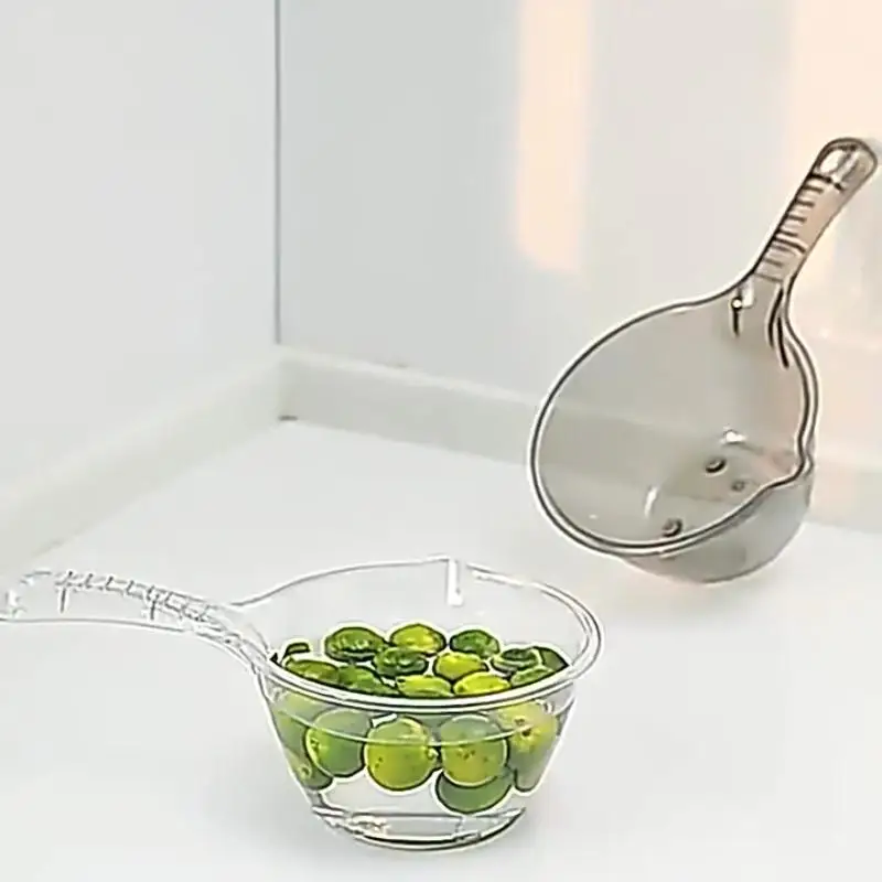 1Pcs Household Creative Water Ladle Wrestling Not Broken Transparent Water Scoop Thickened Plastic Water Spoon Kitchen Utensils