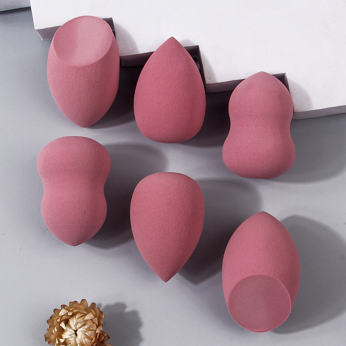 Ensemble d'œufs éponge de maquillage professionnel multicolore 6 pièces, haute résilience, application de maquillage fine, outil de maquillage pour le visage lisse