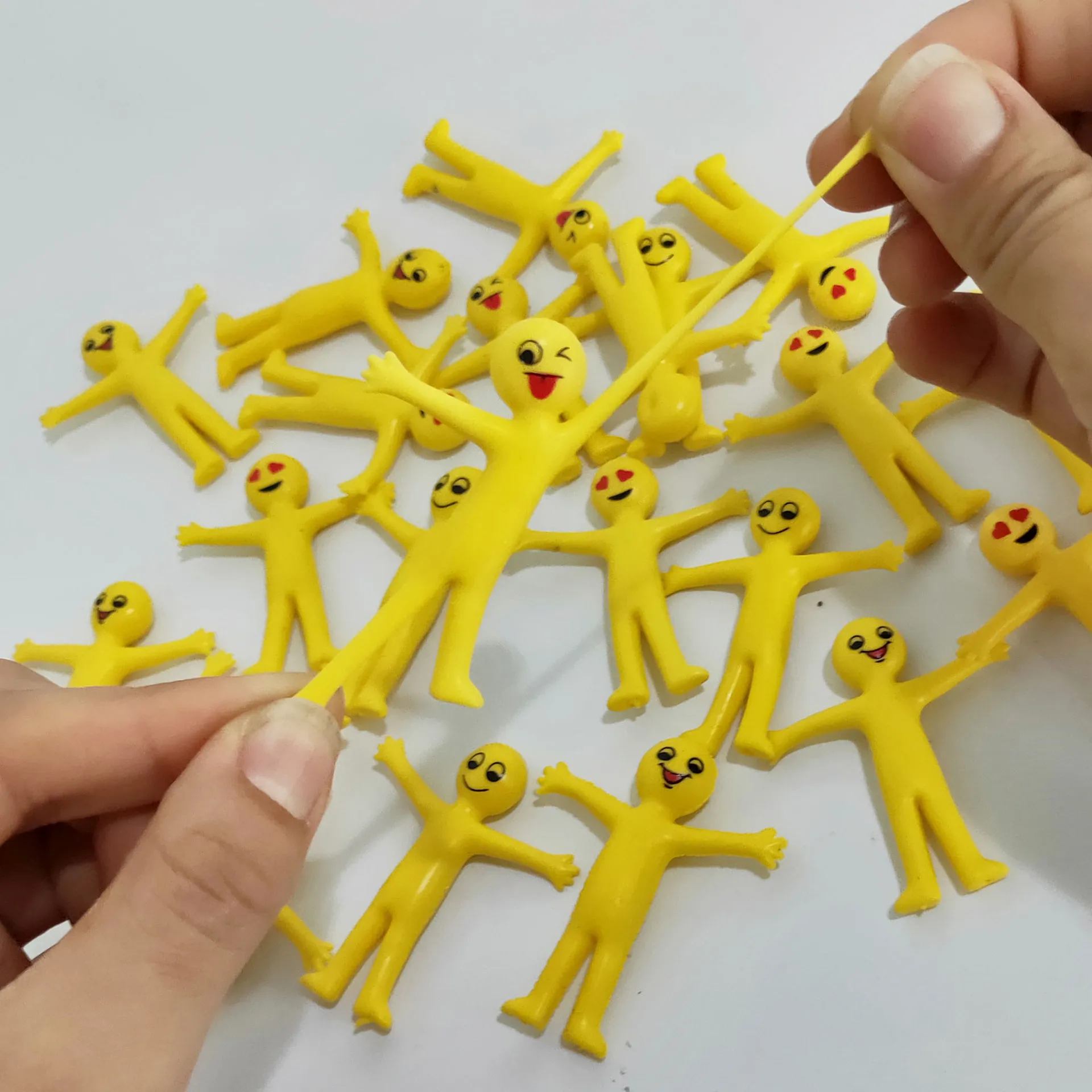 10Pcs/Lot Unique TPR Soft Rubber Expression Little Yellow Man Children Party Twisted Egg Toys Christmas Birthday Surprise Gifts