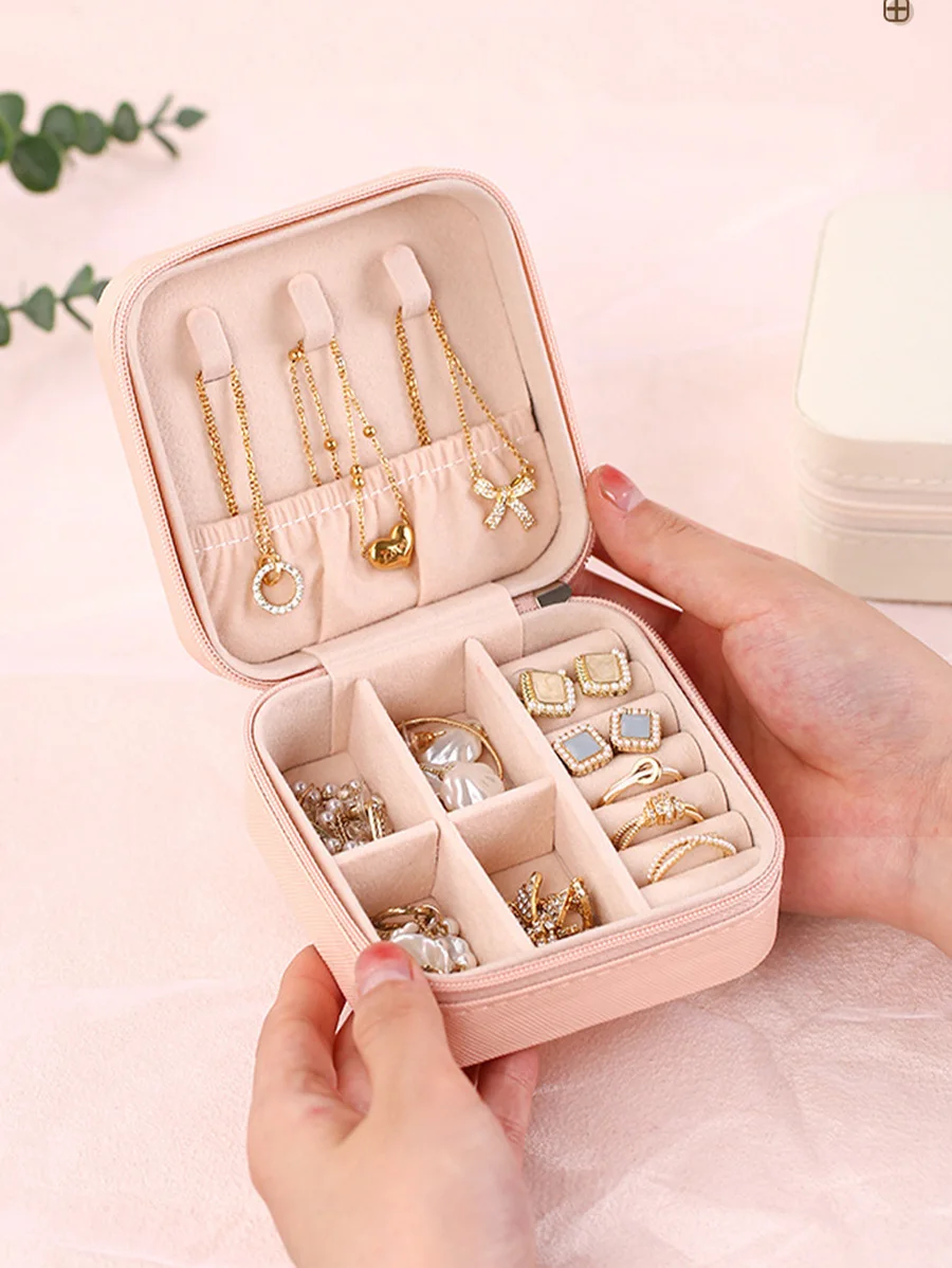 

Portable Pink Velvet Jewelry Organizer Case with Zipper and Necklace Hooks
