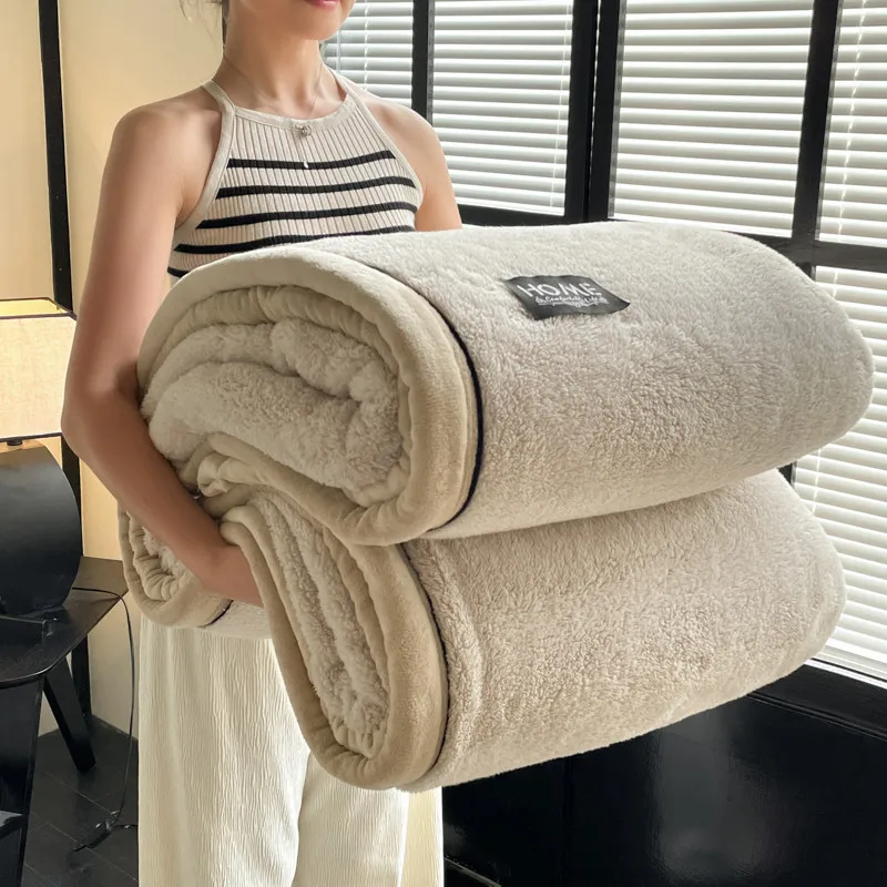 

Customizable autumn and winter new class A comfortable cotton lint half led luxury blanket