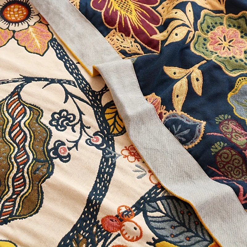 Soft & Breathable Floral Gauze Throw Blanket - Versatile For All Seasons, Perfect For Couch, Bed, Office Nap, And Air Conditioni