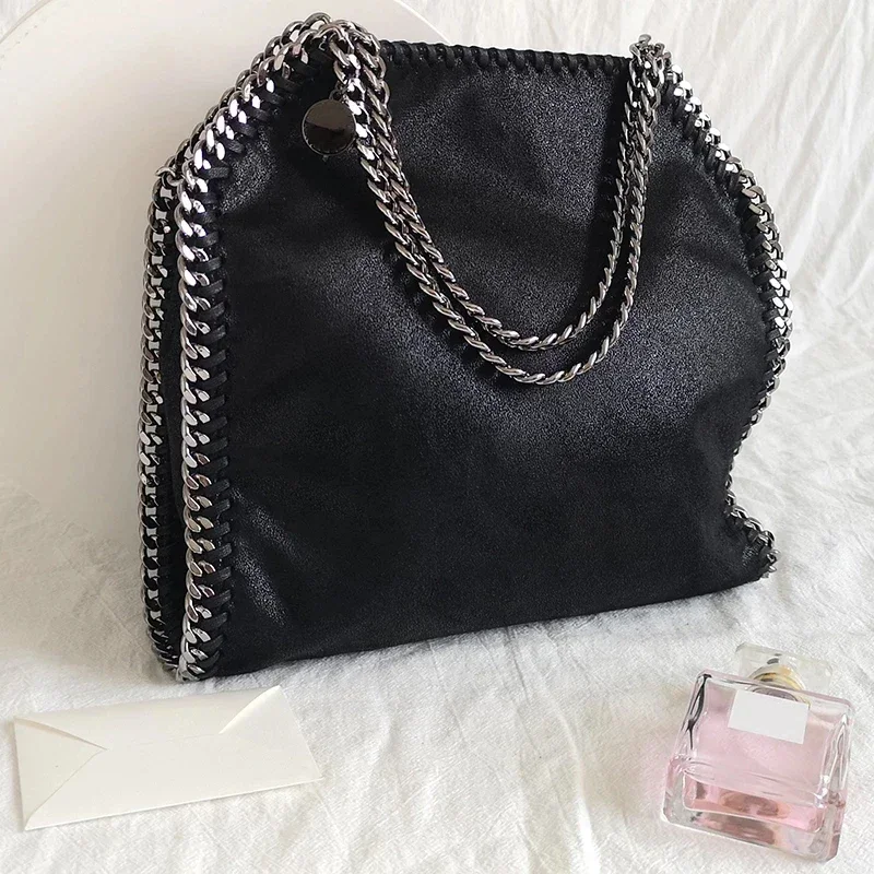 Marka kadın çantası Metal zincir küçük kare Crossbody çanta Trendy yılan desen Lady Messenger telefon çantası dişiler çanta