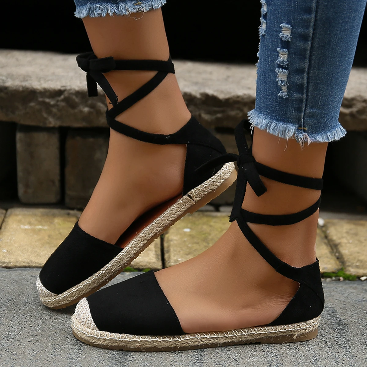 Women Sandals Summer Fashion Round Toe Solid Casual Shoes Flat Ankle Lace Up Rattan Straw Sole Roman Sandals Designer Sandals