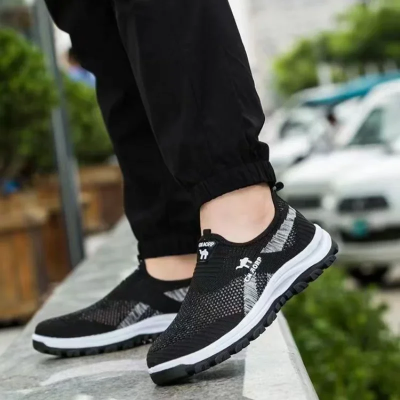 High Quality Male Sneakers 2024 Summer Breathable Mesh Shoes for Men Outdoor Travel Light Walking Flats Slip on Brand Moccasins