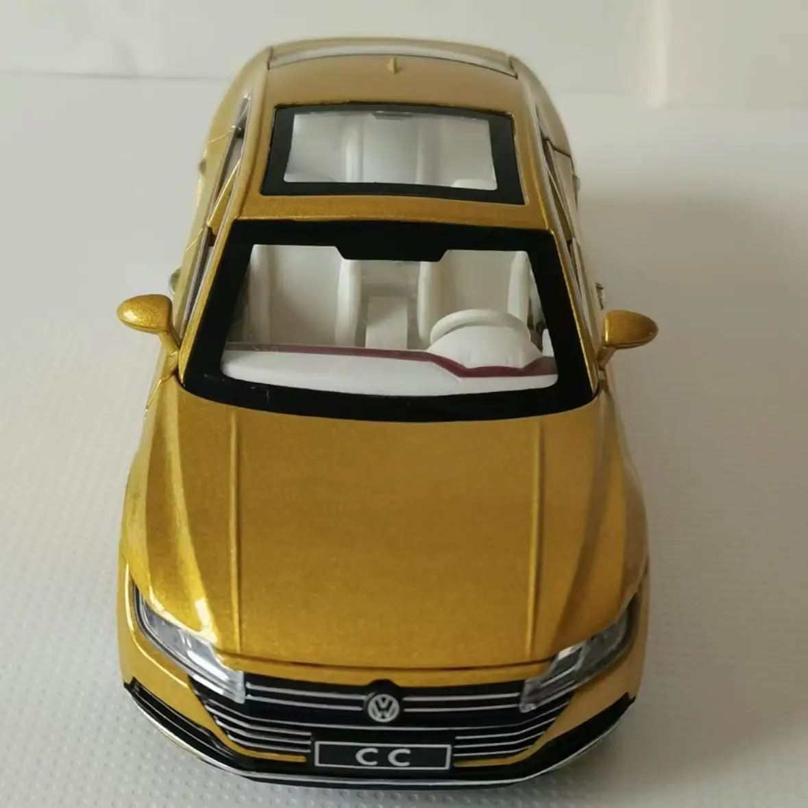Modelo de coche Volkswagen CC arteon 1:32, coche de aleación fundido a presión, modelo de coche de juguete, juguete coleccionable para niños, regalo de Navidad