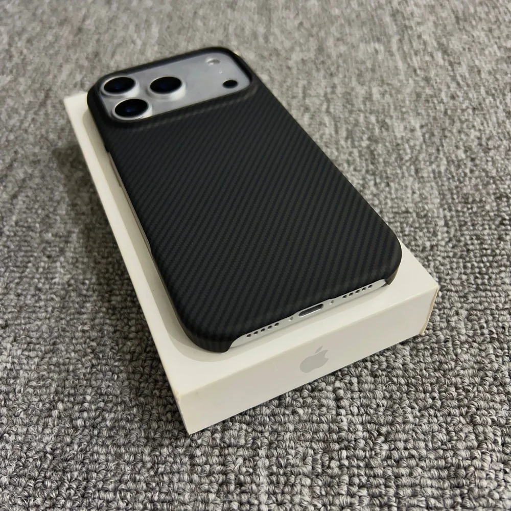 Official Carbon Fiber Pattern Magnetic Case for iPhone 17 Air Pro Max 17Pro 17Promax For Magsafe Wireless Charging Thin Funda - view 6