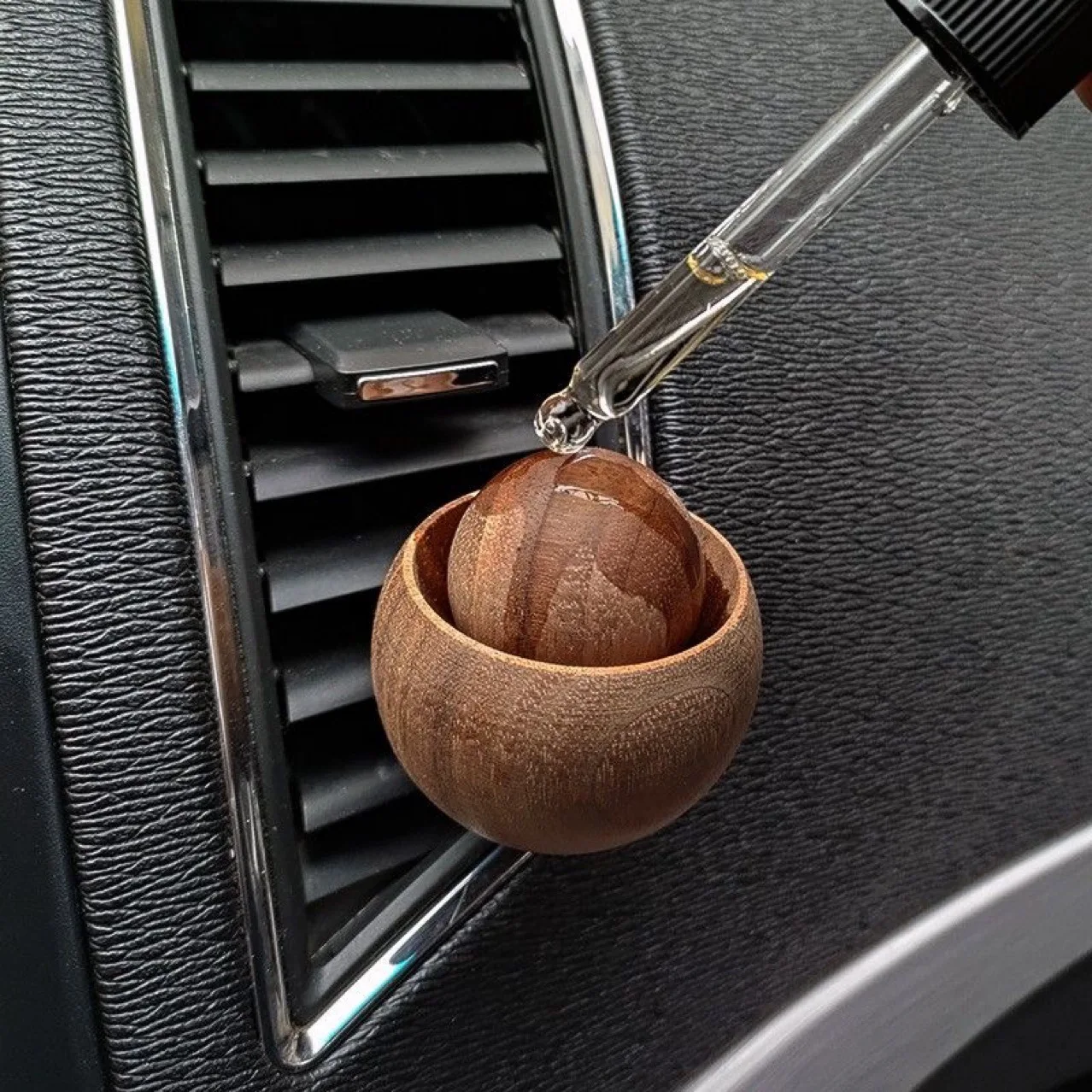 2Pcs/pack Out Trend Black Walnut Diffuser Small Round Egg Aromatherapy Diffuser Interior Ornament