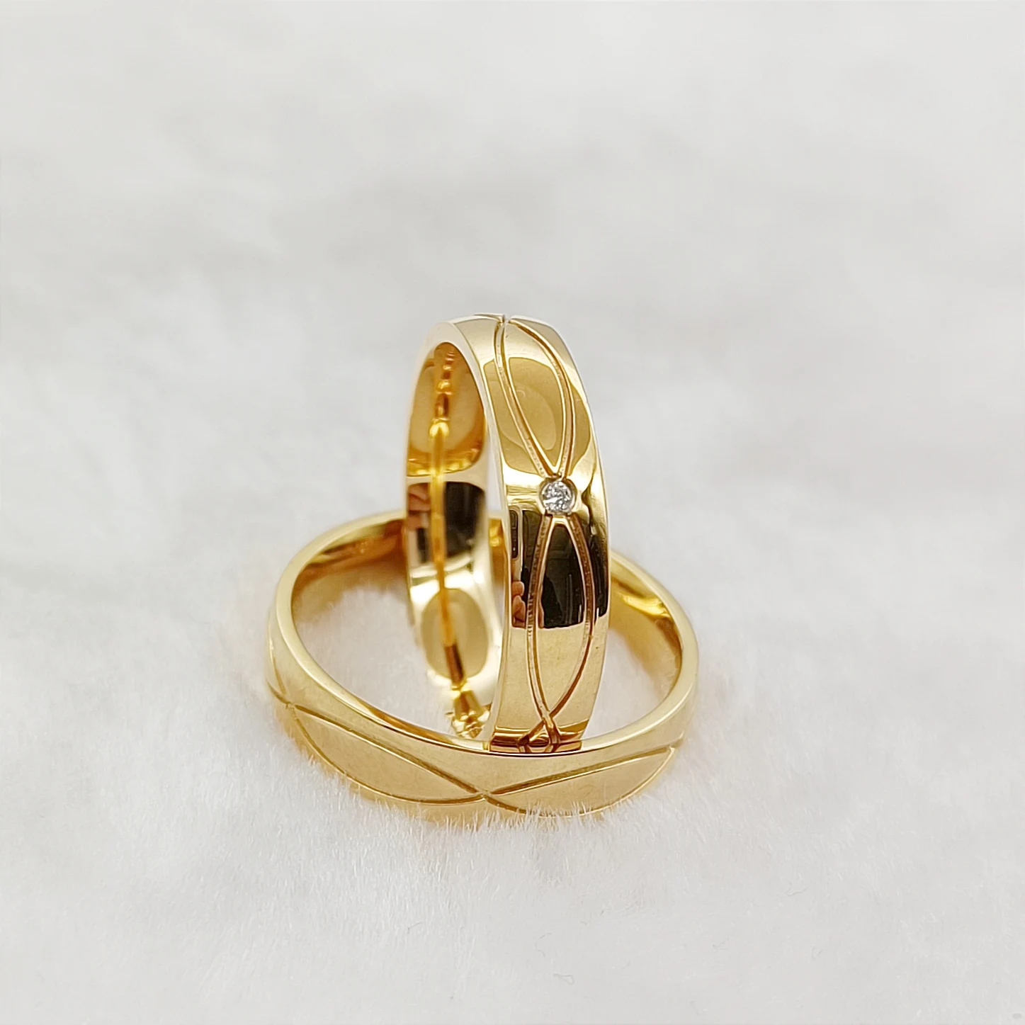 

Vintage Gold Stainless Steel Zirconia Wedding Ring for Women - Bridal Anniversary Couples Band Gift