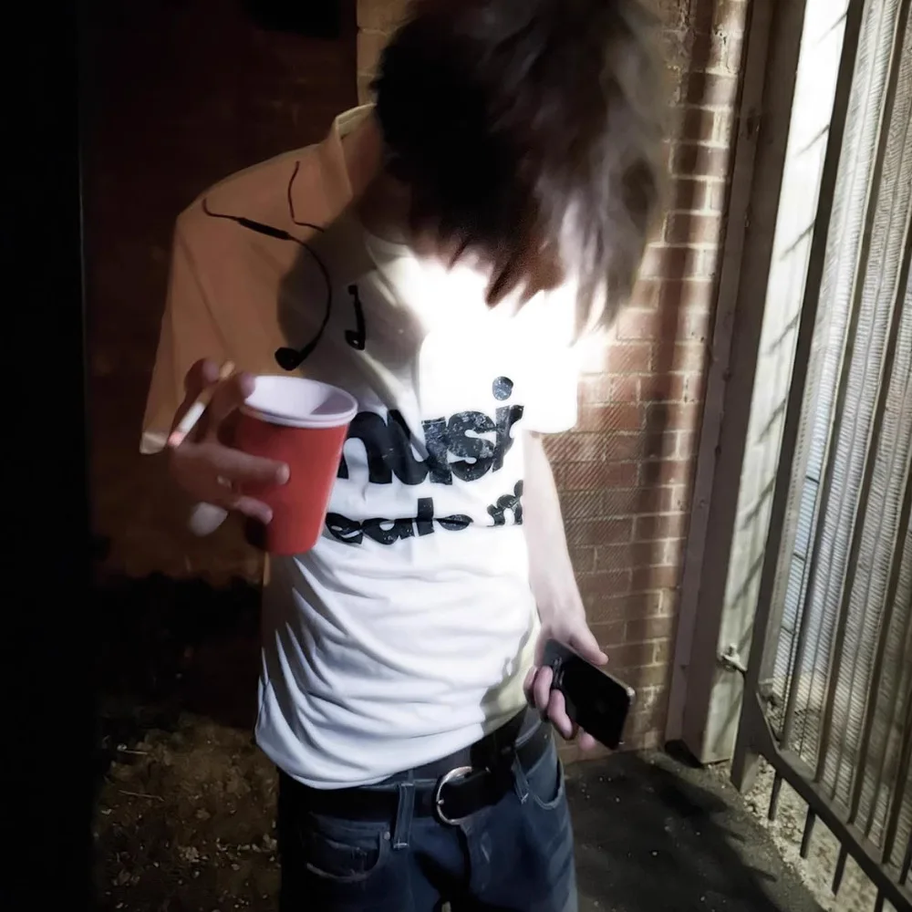 Y2K قميص بولو بأكمام قصيرة نمط مطبوع بأكمام قصيرة قوطي داكن ريترو ستايل صيفي ملابس الشارع