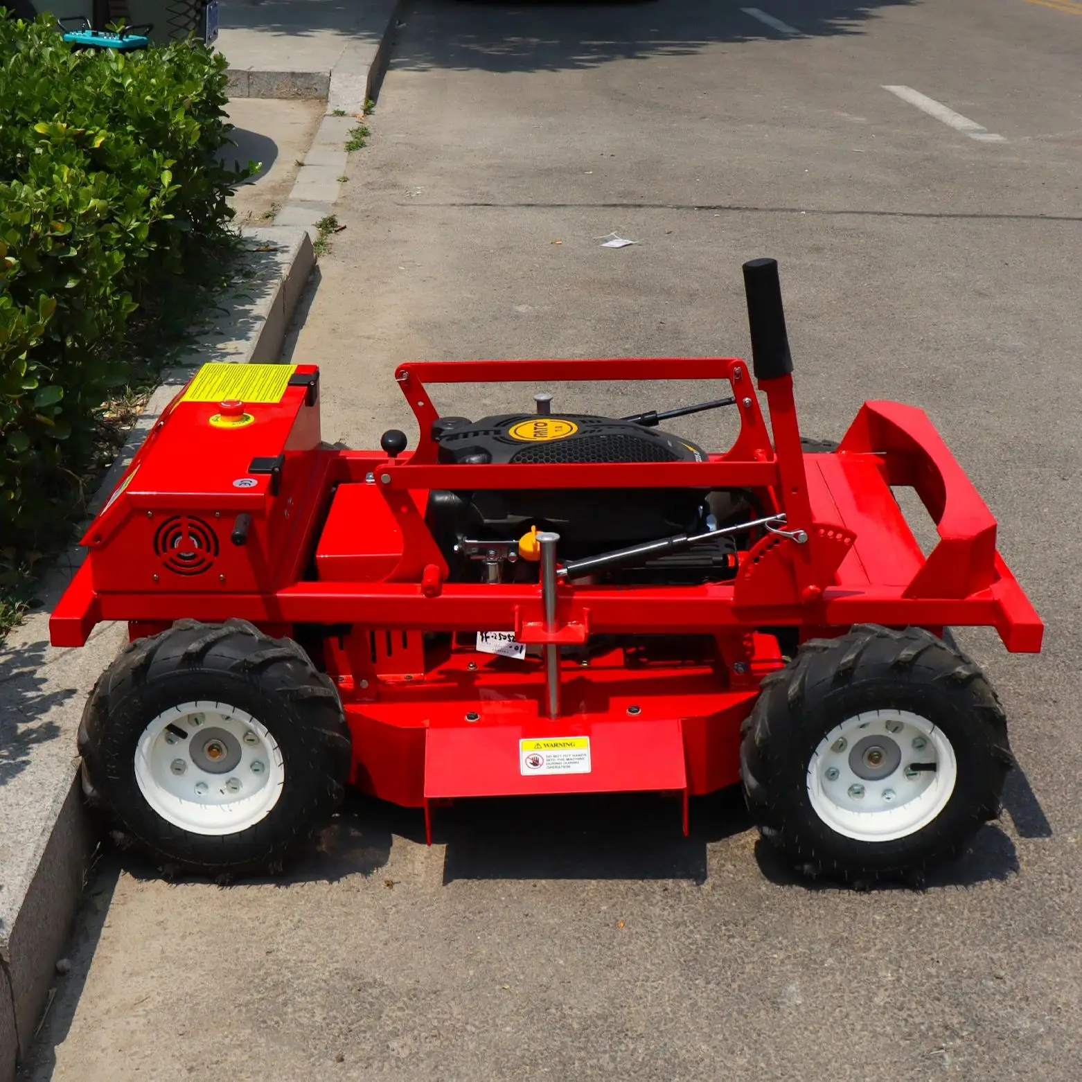 Hacer mantenimiento del césped más eficiente, más fácil y más patio de villa profesional. |   Greening comunitario |   Jardín profesional