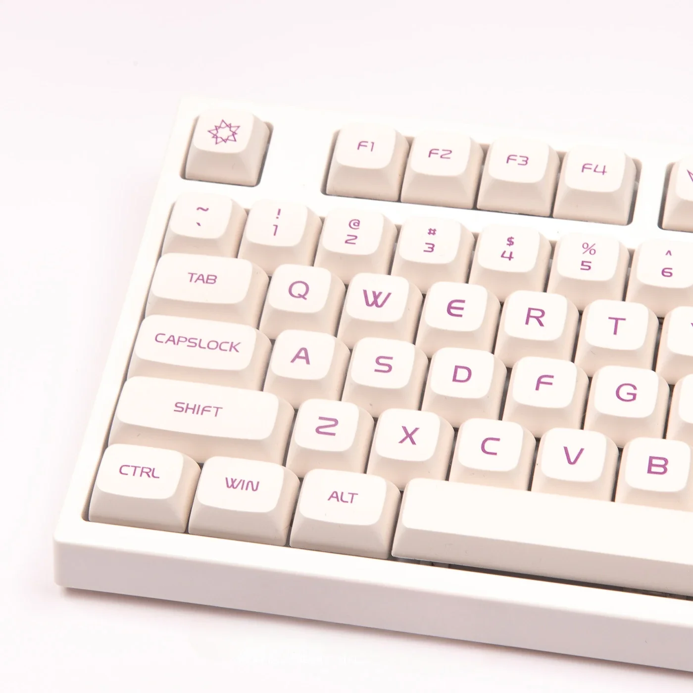 

Milk purple keycap XDA high electrostatic capacitance thermal sublimation pbt adaptation 64 68 87 84 980 104 CIY68