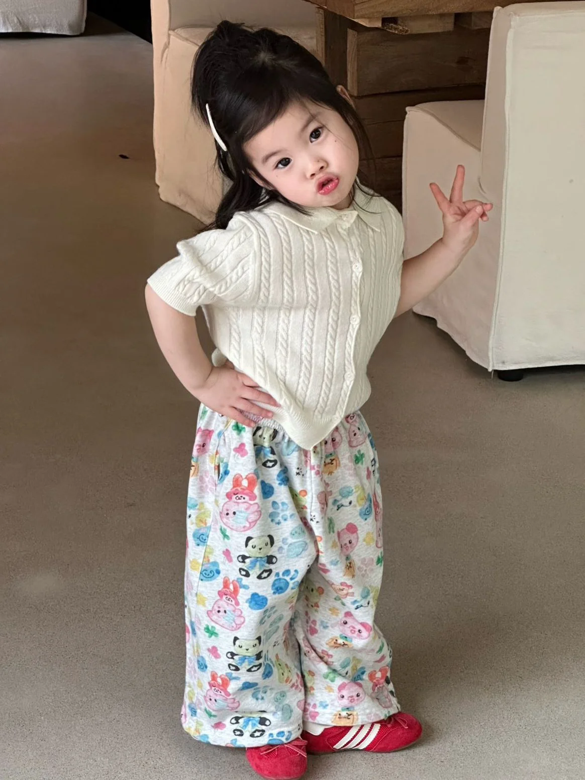 春夏キッズ韓国風ニットポロシャツ半袖漫画プリントワイドレッグパンツ可愛いお揃いセット女の子用