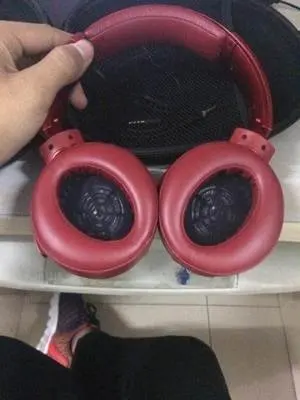 قطع غيار لسماعات الرأس اللاسلكية V-MOTA ، سماعات أذن متوافقة مع منصات سوني ، وسادة حمراء