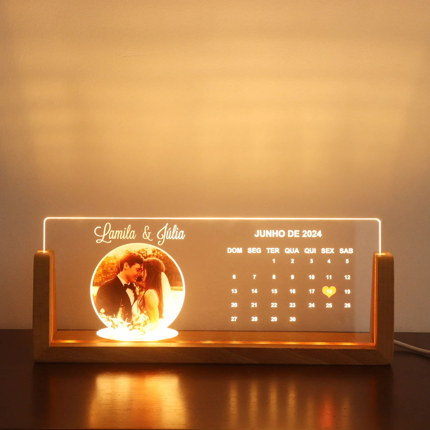 Personalized Customization Photo 3D Outside Carving Acrylic Acrylic Light Creative LED Wooden Base Night Light Dropshipping