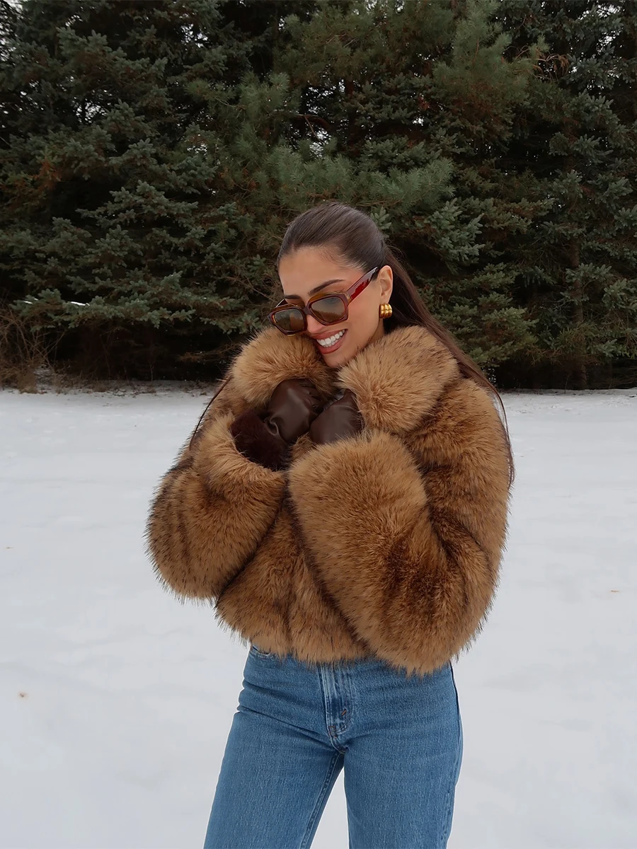 الغوغاء زوجة اللون الطبيعي المحاصيل أشعث معطف المرأة الشتاء الفراء سترة سستة بدوره إلى أسفل طوق طويلة الأكمام الشارع الشهير الزي مذهل