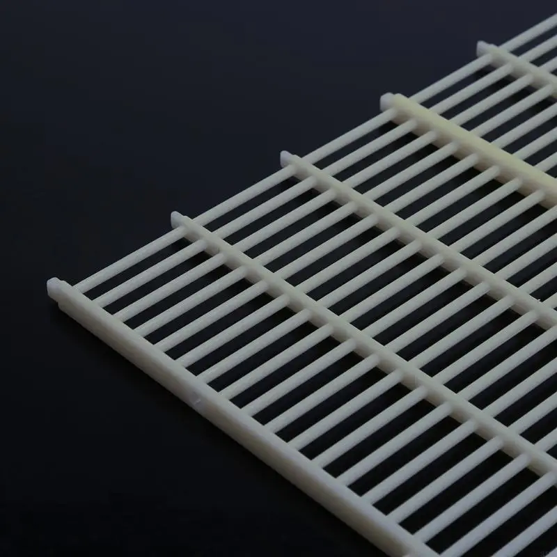 31KA Beekeeping Equipment Apiculture Plastic Queen Excluder Trapping Net Grids