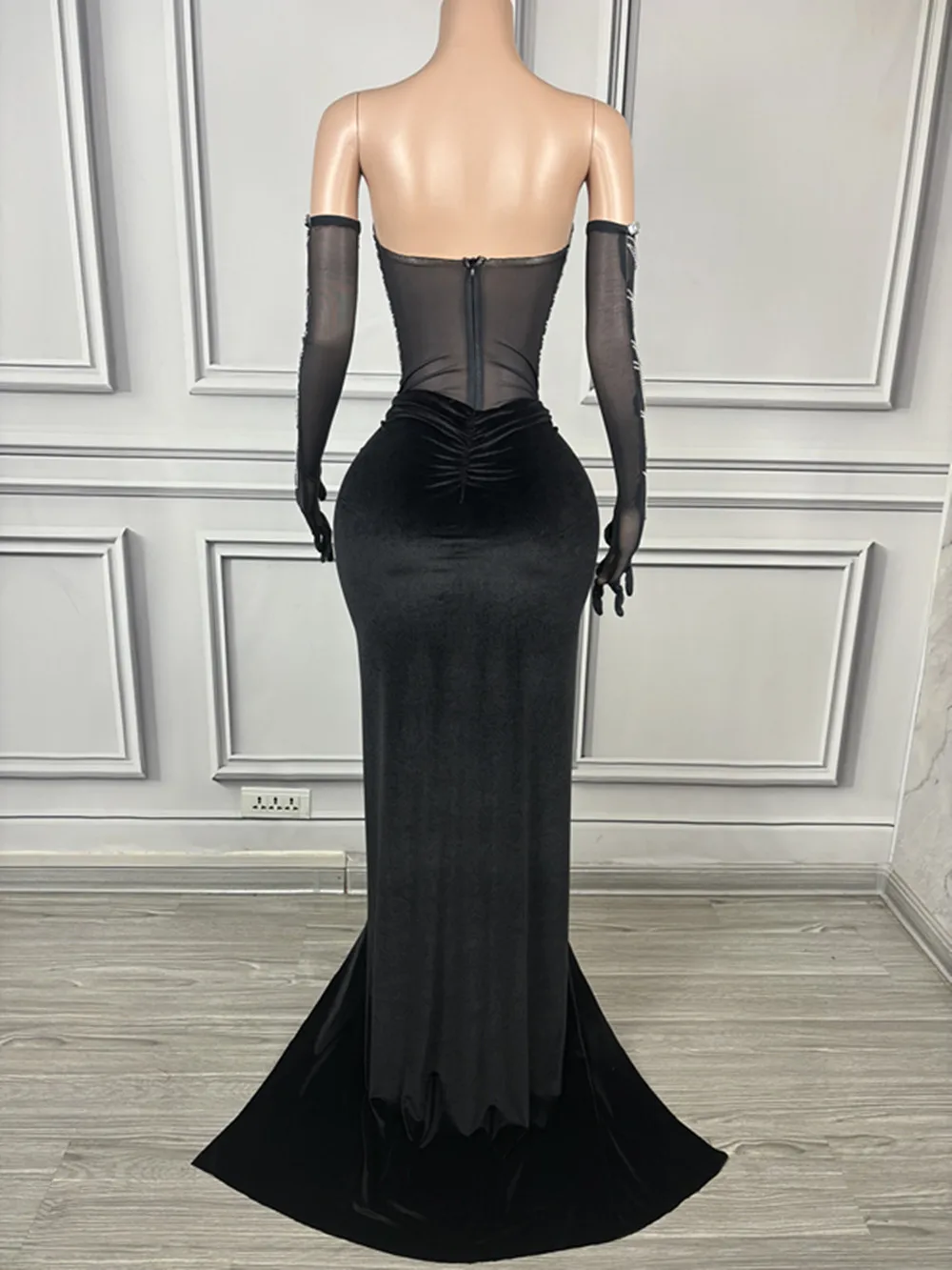 Czarny strój gogo-dancerki, elegancka sukienka drag queen z dżetami, damski strój na festiwal, imprezę, występ sceniczny dla piosenkarki, model yj260