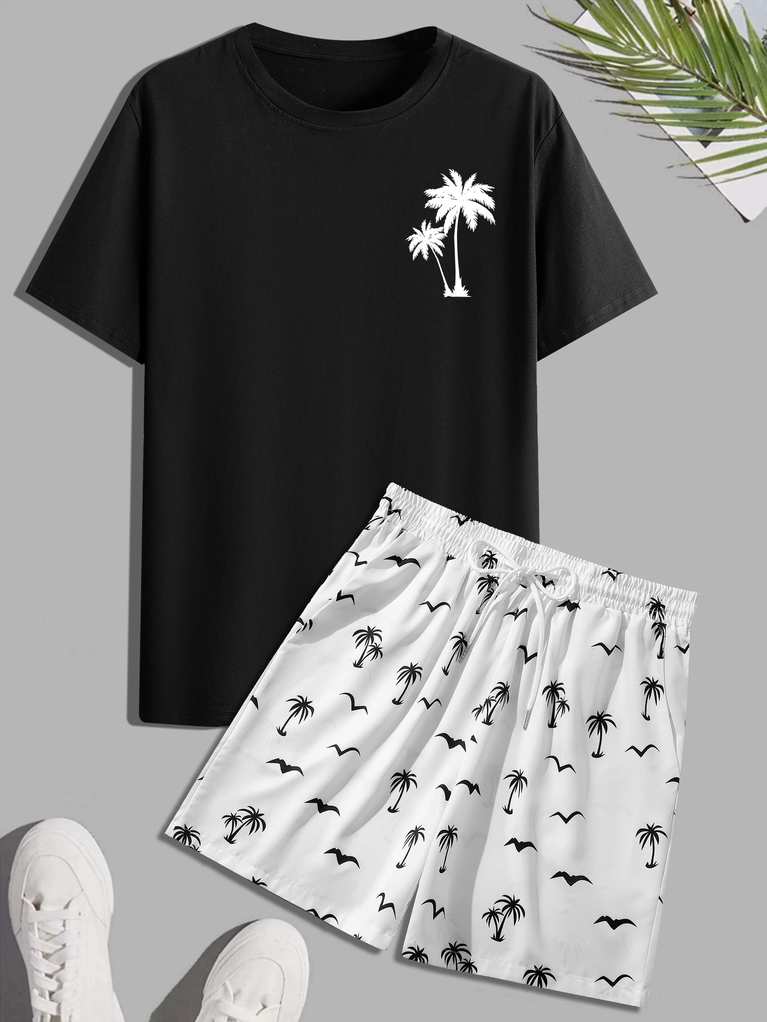 Summer Casual Bohemian-Style Set Men's Minimalist Comfortable Short-Sleeve Top Coconut Tree Beach Fashion Shorts Two-Piece Set