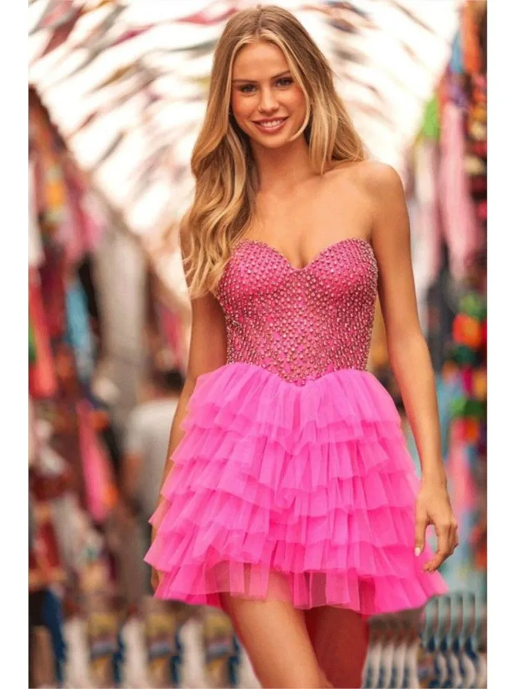 Strapless Tutu Tulle Cocktail Mini Jurk Rose Red Tiered Korte Jurk Met Rhinestone Glitter Voor Homecoming Prom Verjaardagsfeestje