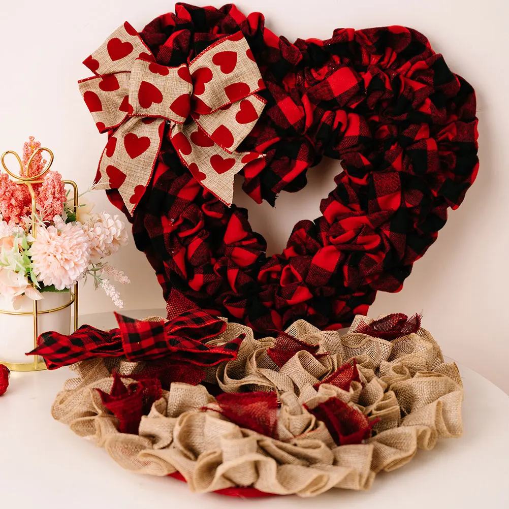 

Valentines Wreath Shaped Decor Polyester Lightweight Party Wedding Hanging Heart Shaped Wreaths naments