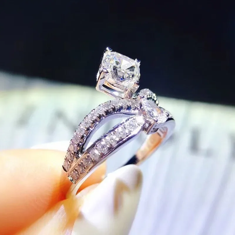 جديد فاخر مايكرو مطعمة Argyle الوردي الماس حلقة مفتوحة الغلاف الجوي حمامة البيض النحاس مطعمة الزركون عالية الجودة المتخصصة فتاة مجوهرات