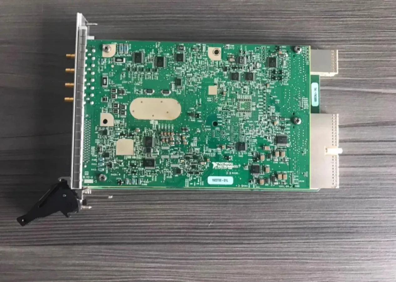 NI PXI-5412 20 MHz Bandwidth, 14-Bit PXI Waveform Generator#xhd