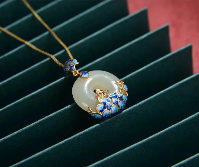 

Natural 18KGP White Jade Pendant Jewelry Necklace 18" AAA K05