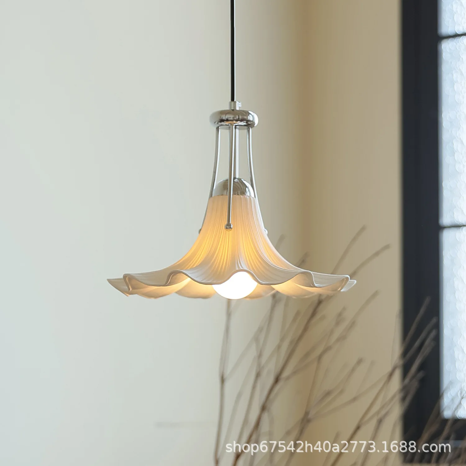 Magnolia Ceramic Pendant Lamp LED Living Room Dining Room Decorative Atmosphere Light Bedroom Bedside Lamp