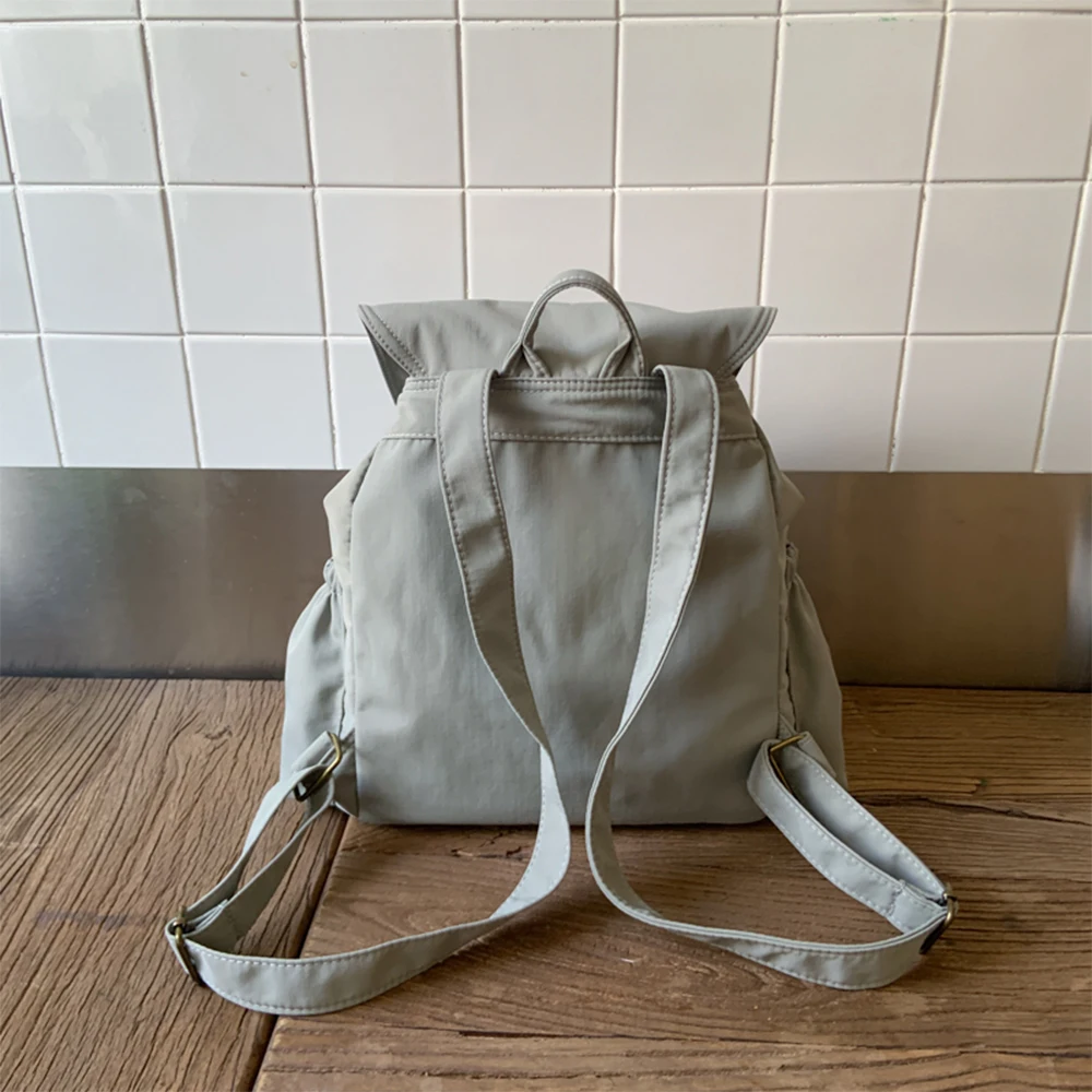 กระเป๋าสะพายไหล่น้ําหนักเบา, กระเป๋าเป้สะพายหลังเดินทางกลางแจ้งความจุขนาดใหญ่แฟชั่นใหม่ของผู้หญิง, กระเป๋าเดินป่ากีฬา