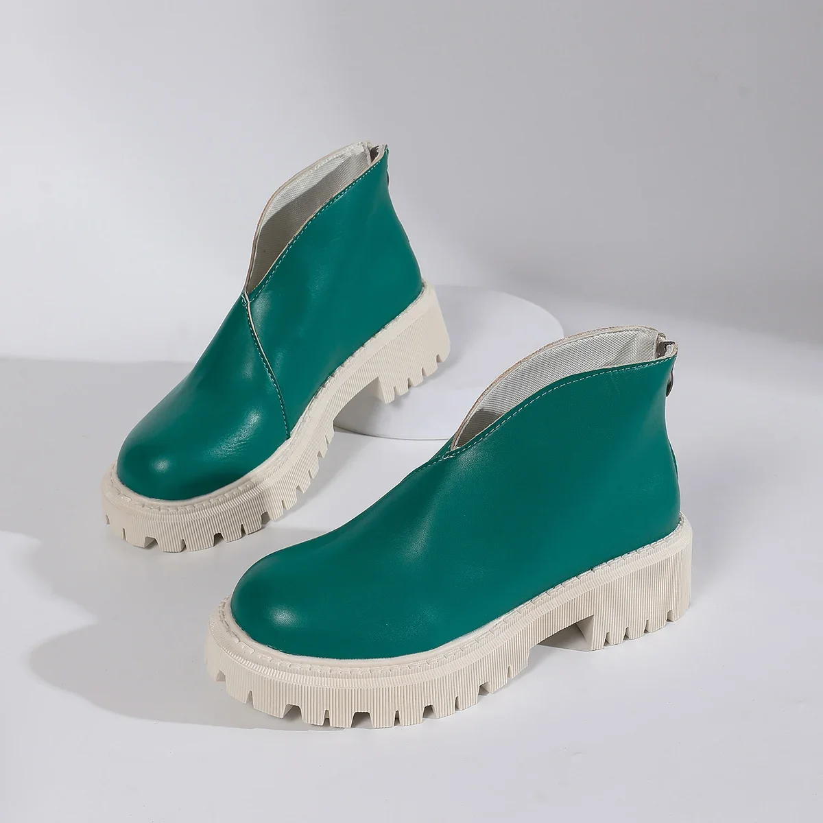 Winter-Damenstiefel mit mittelhohem Absatz, rutschfester Sohle und Reißverschluss hinten, modische High-Top-Schuhe, bequeme Outdoor-Sportschuhe. – Detail 12