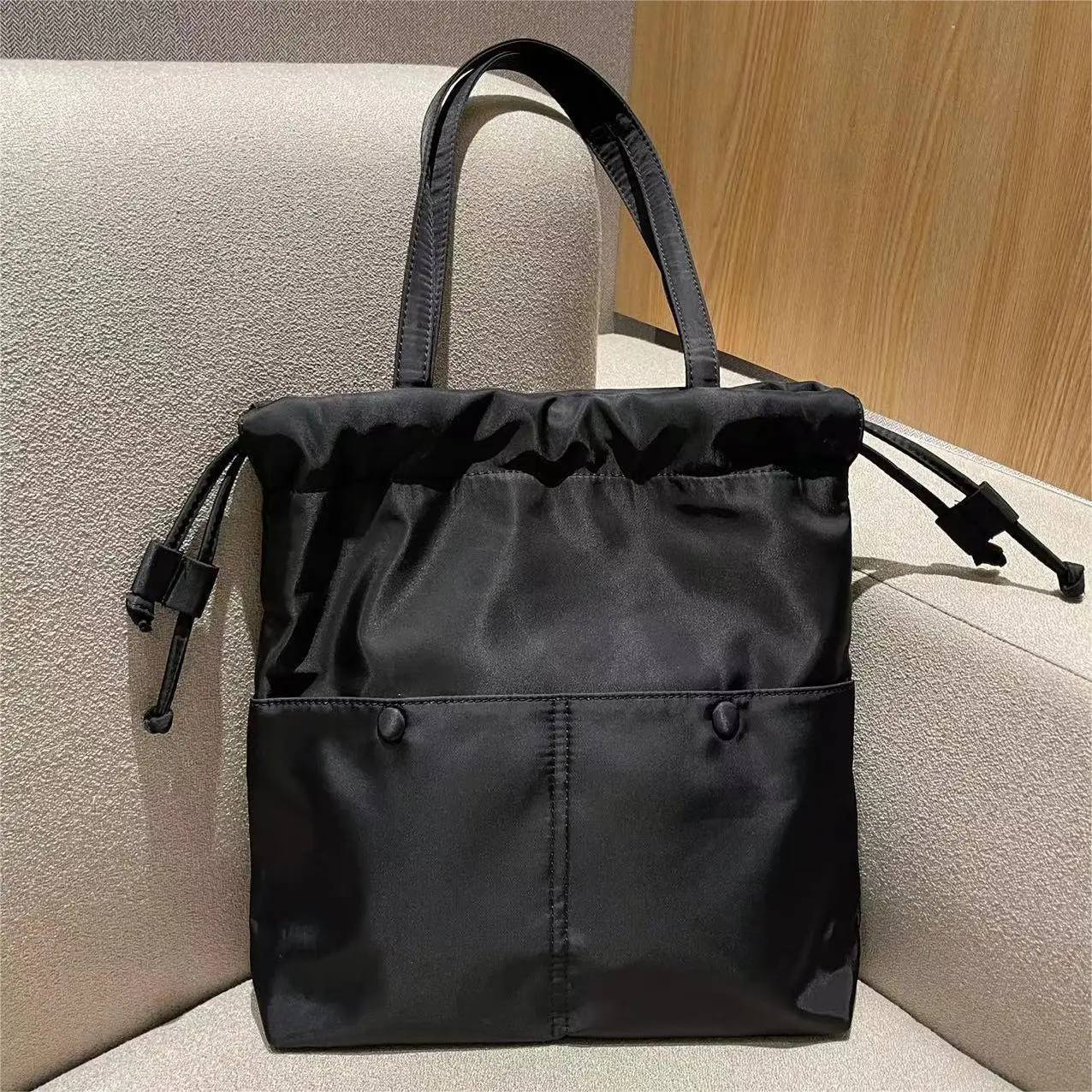 Waterproof Nylon Drawstring Tote Bag Lightweight and Practical Women's Bag Large Capacity Casual Simple Commuter Shoulder Bag