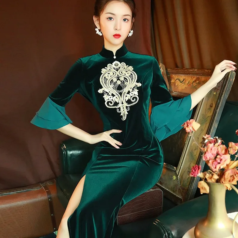 

Plus Size 4XL 5XL Chinese Floral Embroider Qipao Sexy High Split Cheongsam Women Traditional Long Evening Party Daily Dress