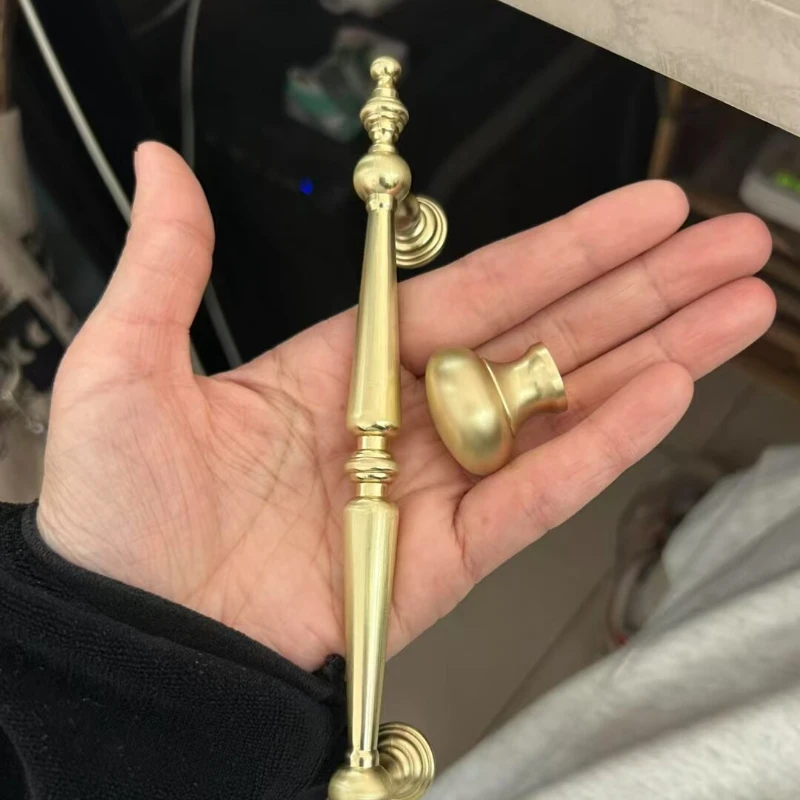 Gold Kitchen Wardrobe Door Pull Brushed Copper Cabinet Handles Single-Hole Drawer Cabinet Knob European-Style Furniture Hardware