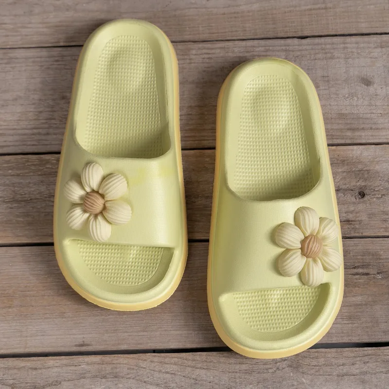 Zapatillas de baño planas con tacón bajo, zapatos de moda para interiores de verano 2024, Zapatillas dulces de flores sólidas para mujer