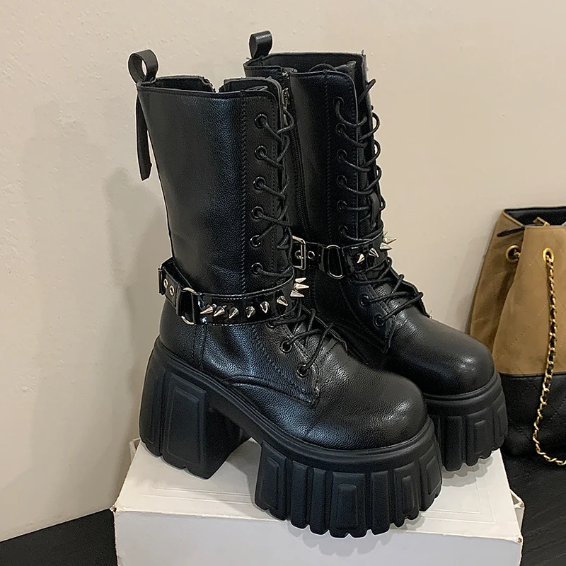 

Новые зимние женские модные ботинки средней длины, ботинки на танкетке на высокой платформе со шнуровкой, новые женские модные однотонные ботинки