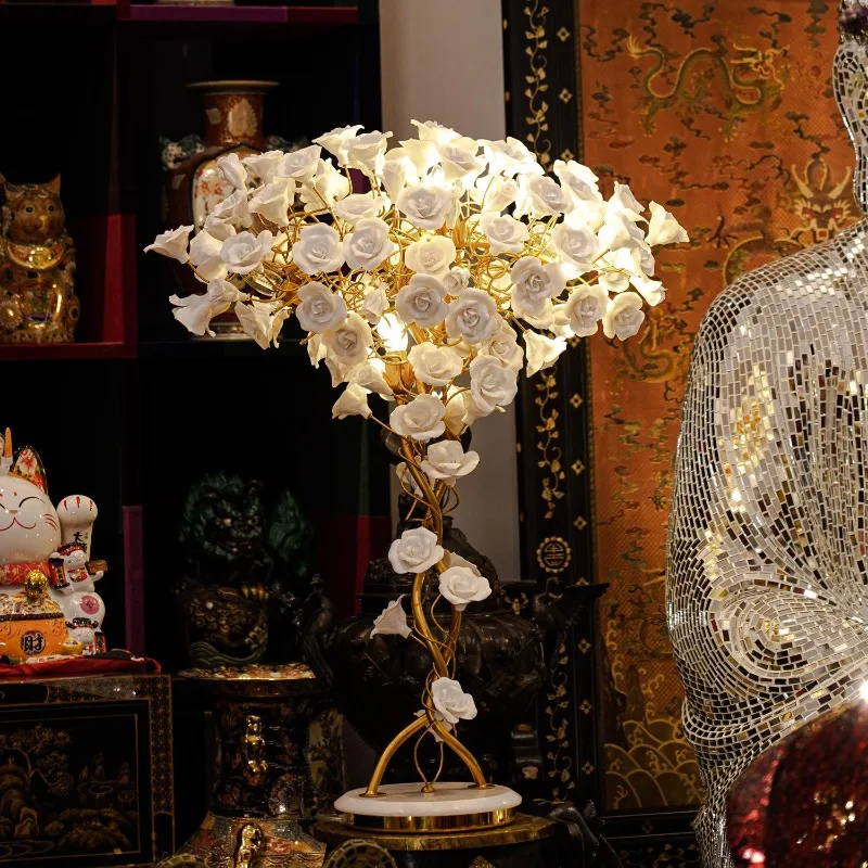 

Wrought iron eggshell porcelain light luxury, high-end roses, floor lamp living room bedroom, decorative bedside lamp