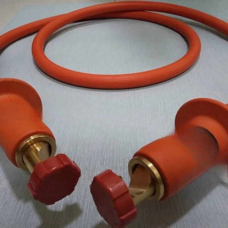 Insulated jumper group, drainage jumper group, high-voltage insulated drainage line group