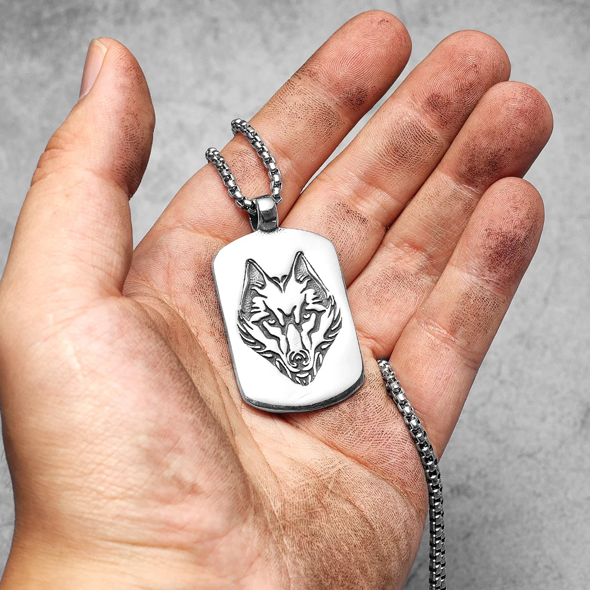 Simple Wolf Head Men Necklaces With Pendant Stainless Steel Jewelry For Male Women Punk Hip Hop Accessories Gifts Wholesale