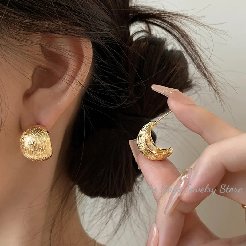 Golden Big hoop Earrings Korean Geometry Metal Earrings For women Female Retro Drop Earrings 2025Trend Fashion Jewelry