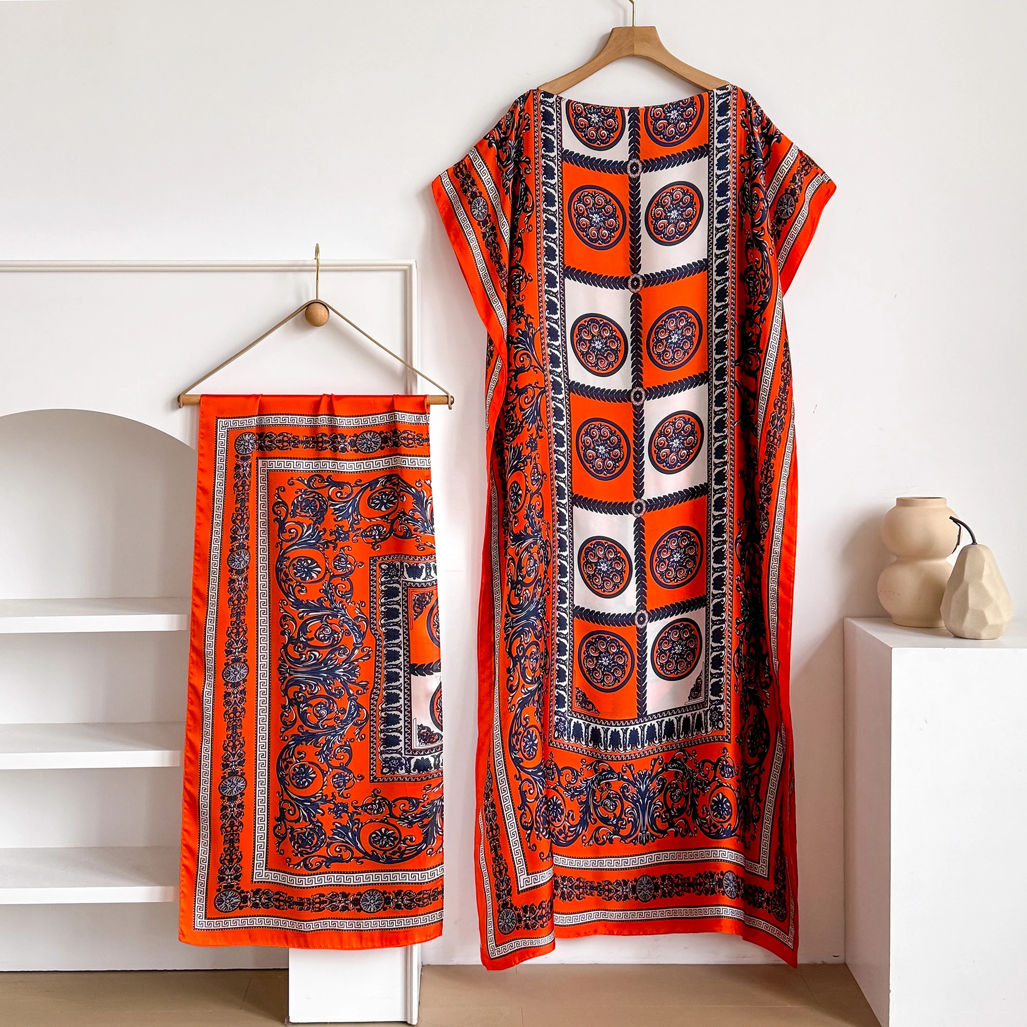 Muslimische Abayas für Frauen Elegantes Bedrucktes Seiden-Gewand Afrikanisches Maxi-Partykleid mit Gürtel und Turban Weiches Damenkleid 2026 Neu