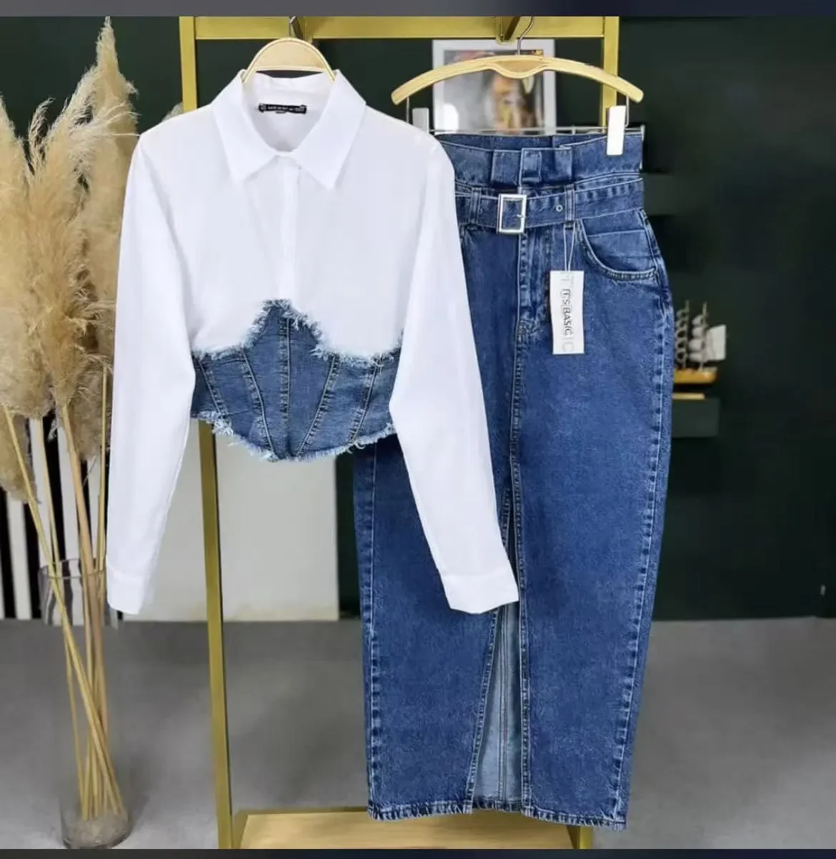 Setelan Rok Denim Wanita 2 Potong Atasan Kemeja Patchwork Kerah Lipat Sabuk Saku Overshirt Rok Lurus Pakaian Distressed
