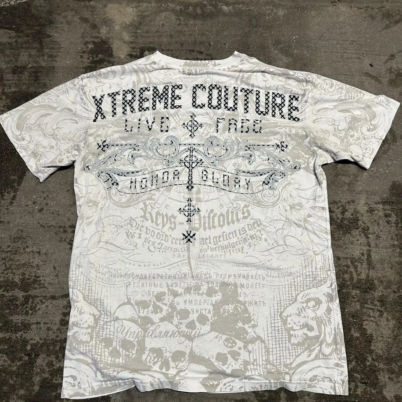 تي شيرت Xtreme Couture Affliction للرجال برسومات MMA المجنونة باللون الأبيض والأسود لراكبي الدراجات النارية