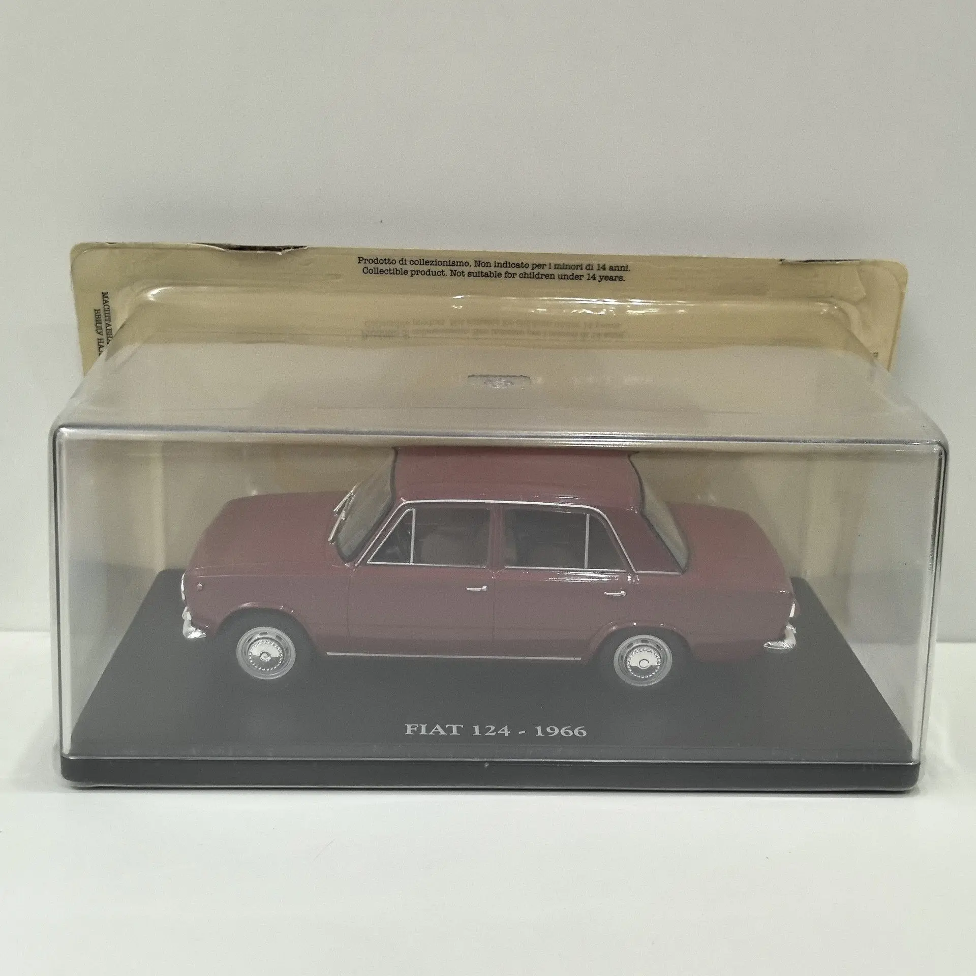 

Модель автомобиля IXO 1/24, масштаб 124, 1966 год, литая под давлением, из сплава